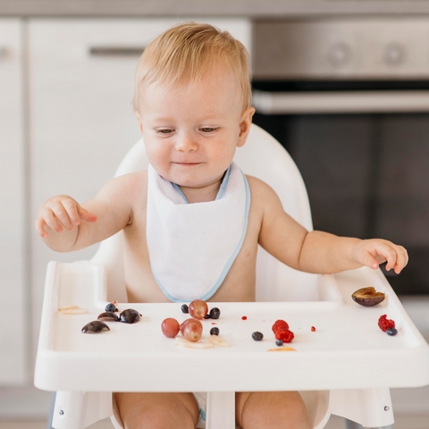 Une transition alimentaire réussie pour bébé